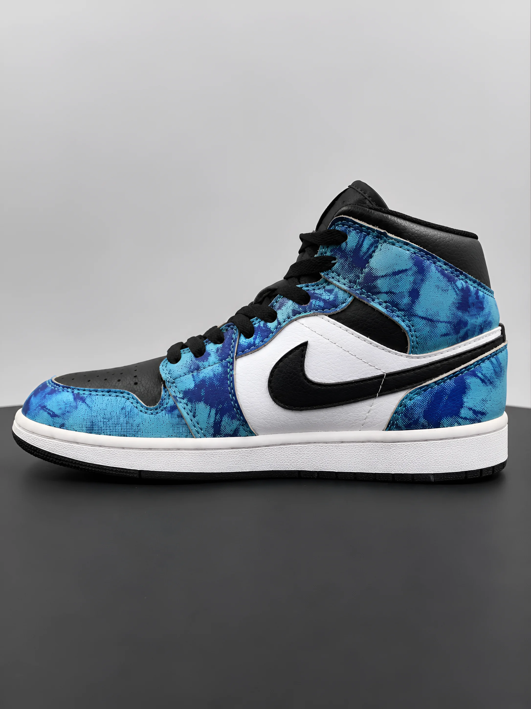 Nike Air Jordan 1 Retro High Tie-Dye